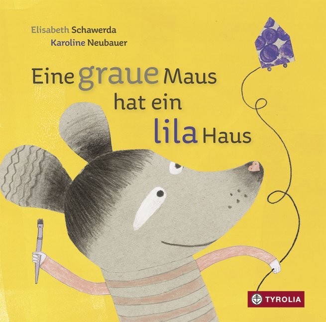 Eine graue Maus hat ein lila Haus